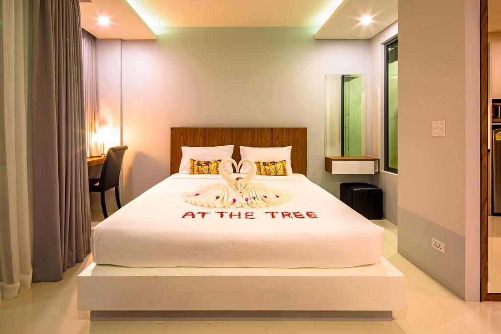 At The Tree Phuket Aparthotel Rawai Rum bild