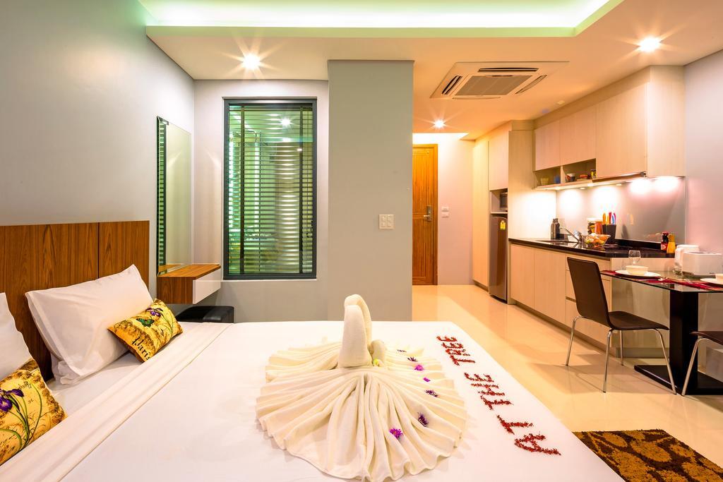 At The Tree Phuket Aparthotel Rawai Rum bild