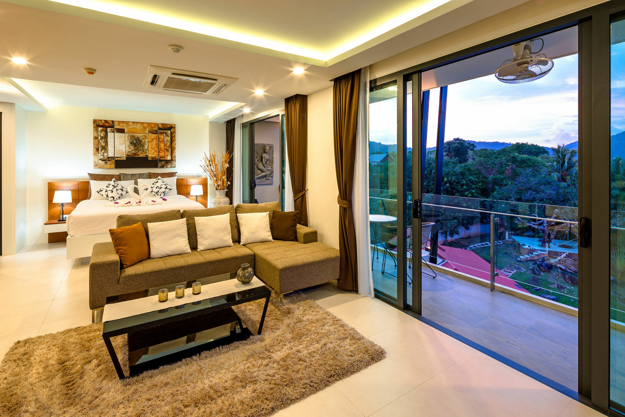 At The Tree Phuket Aparthotel Rawai Exteriör bild