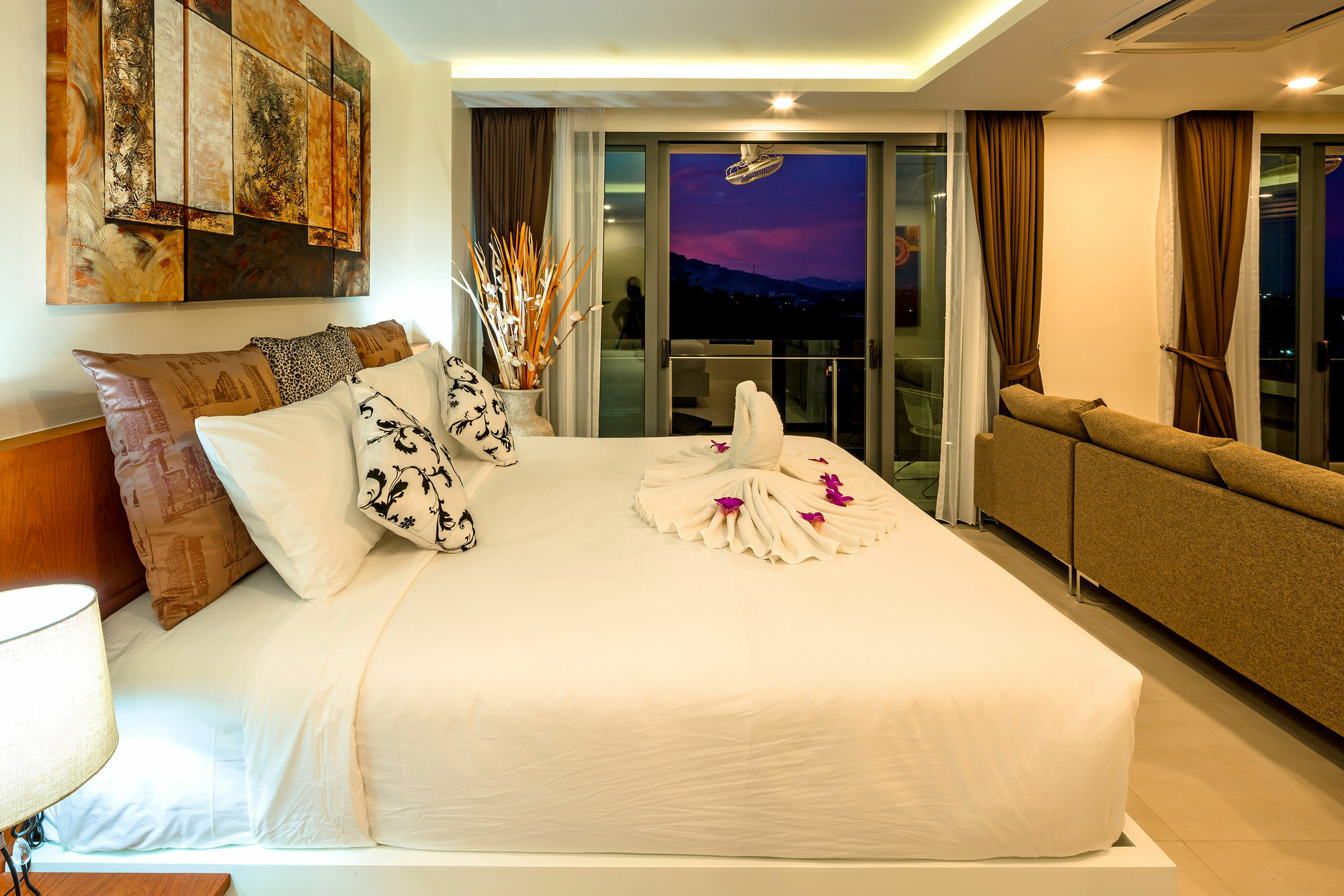 At The Tree Phuket Aparthotel Rawai Exteriör bild