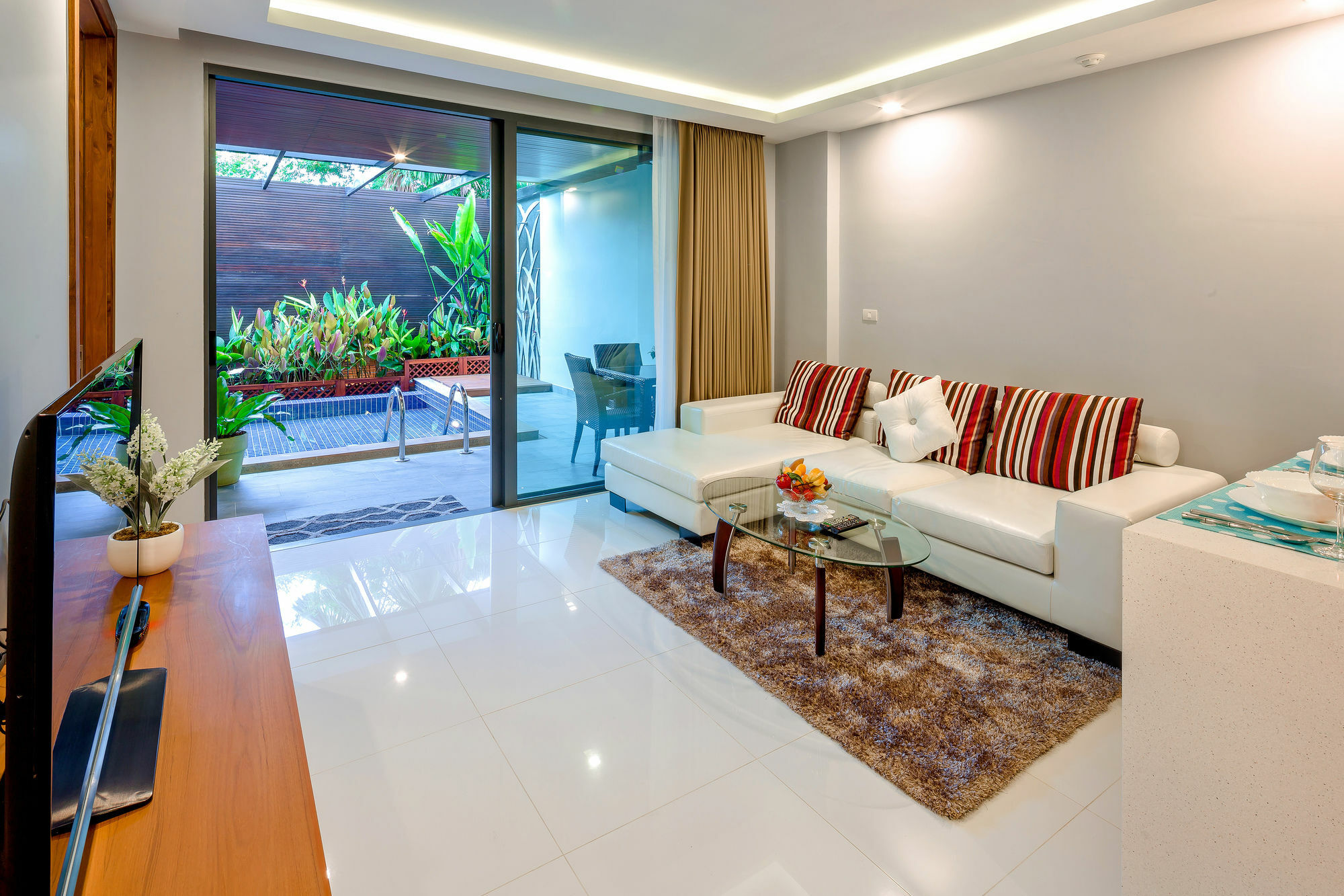 At The Tree Phuket Aparthotel Rawai Exteriör bild